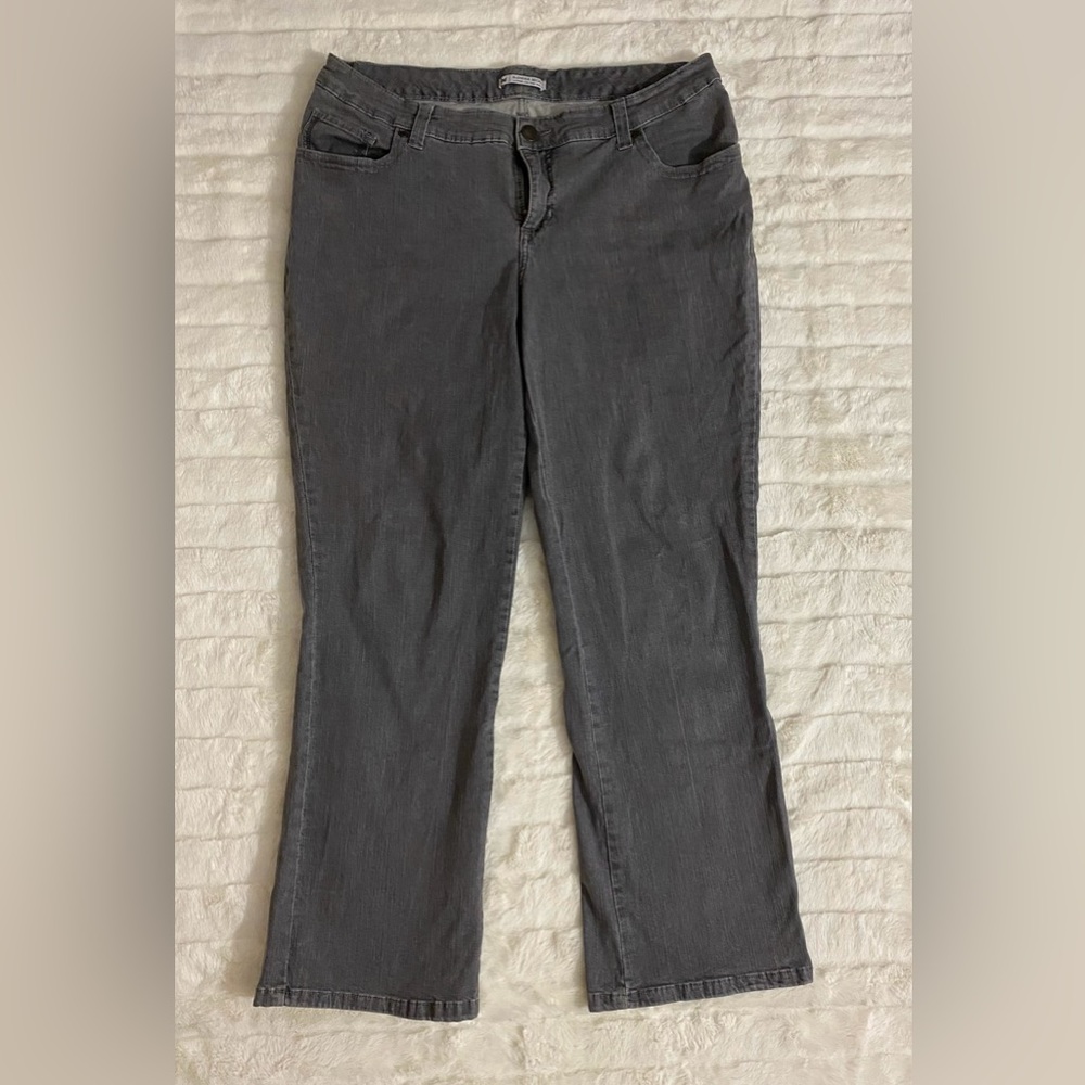 Pre-loved jeans by Lee